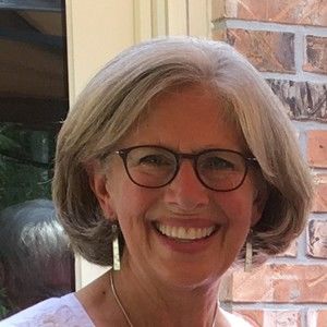 Meet your Posher, Connie